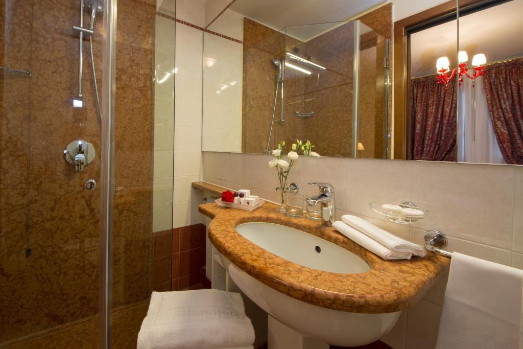 Koupelna v ubytování Villa Pace Park Hotel Bolognese