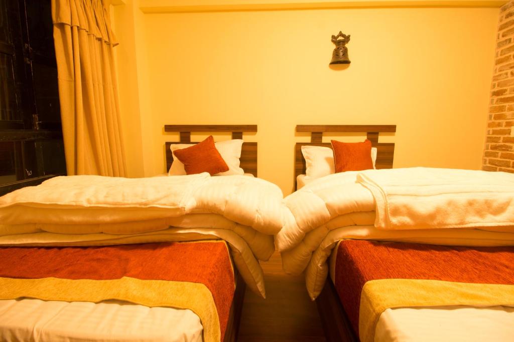 HOTEL LAYAKU DURBAR - Standard Twin Room