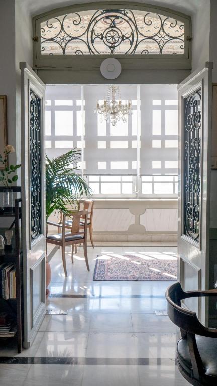 A seating area at Villa Andromeda