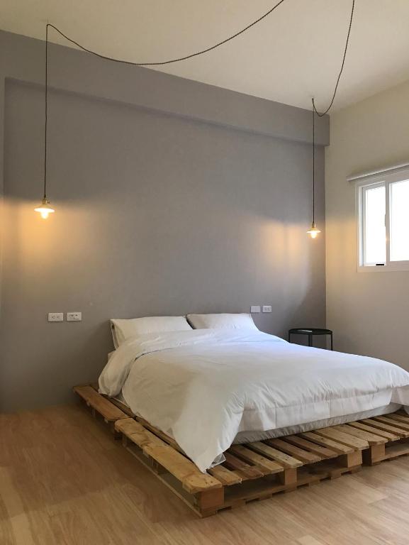 Postel nebo postele na pokoji v ubytování 01+ Home