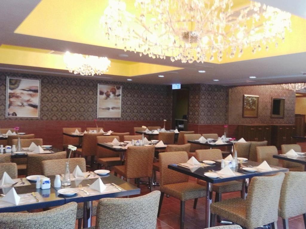 Restaurace v ubytování Ramada Grand Tsim Sha Tsui