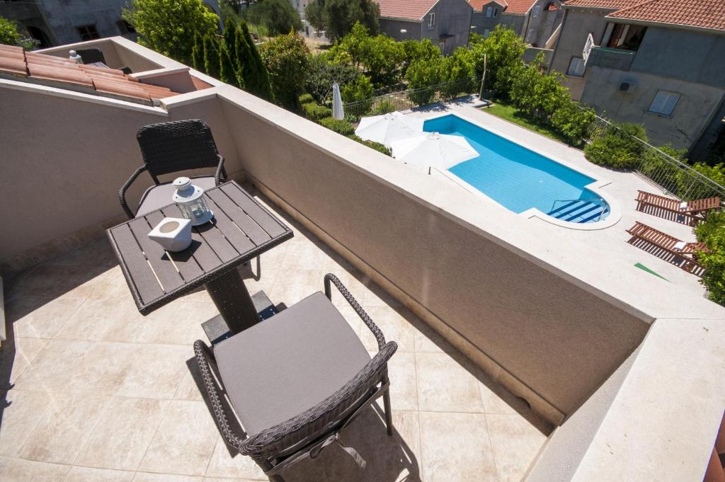 Bazén v ubytovaní Župa Dubrovačka Guest House alebo v jeho blízkosti