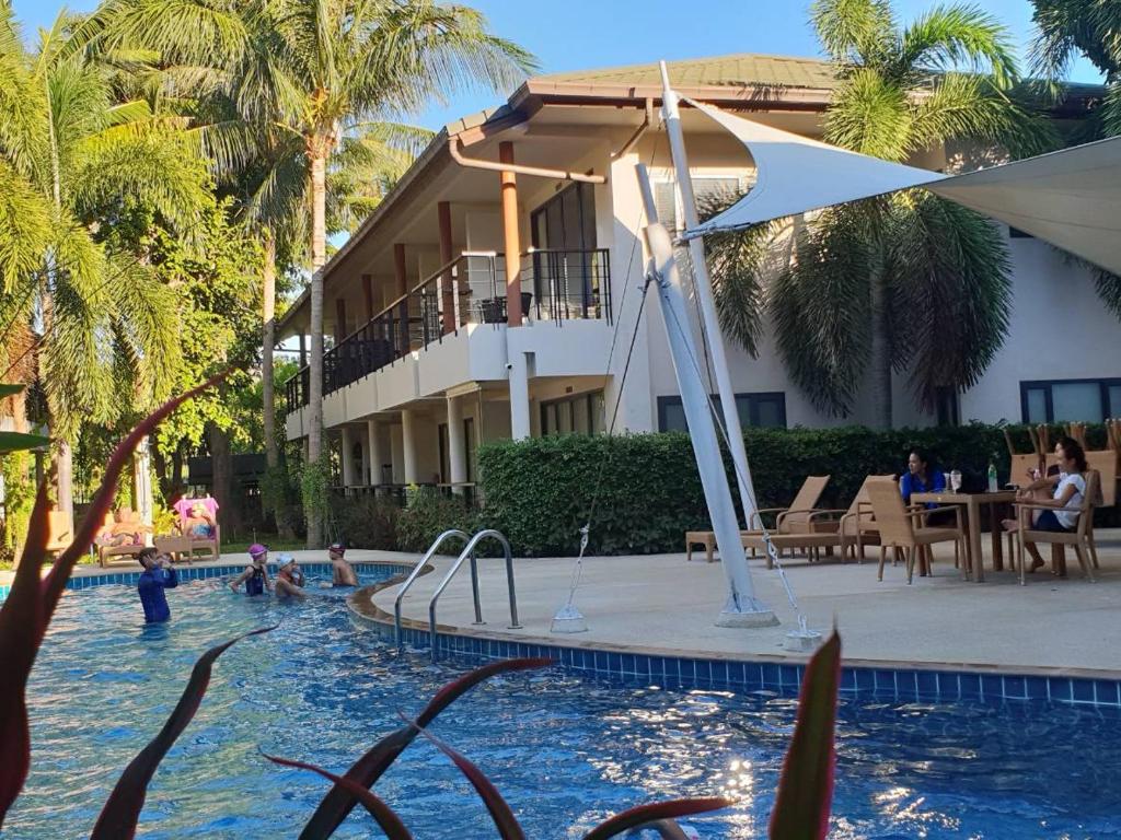 Bazén v ubytování TSE Residence [by Samui Emerald] nebo v jeho okolí