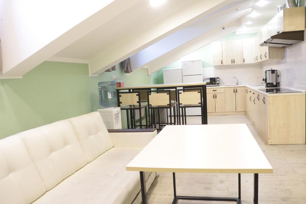Köök või kööginurk majutusasutuses Hostel Arbat 42