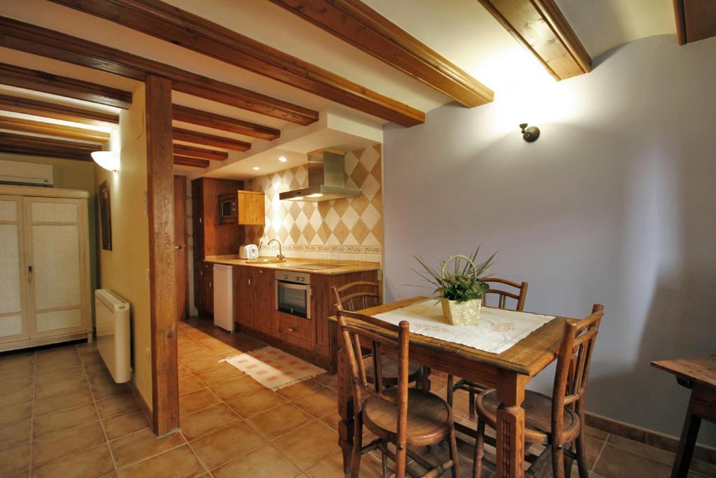Kuchyň nebo kuchyňský kout v ubytování Apartamentos Santa Agueda