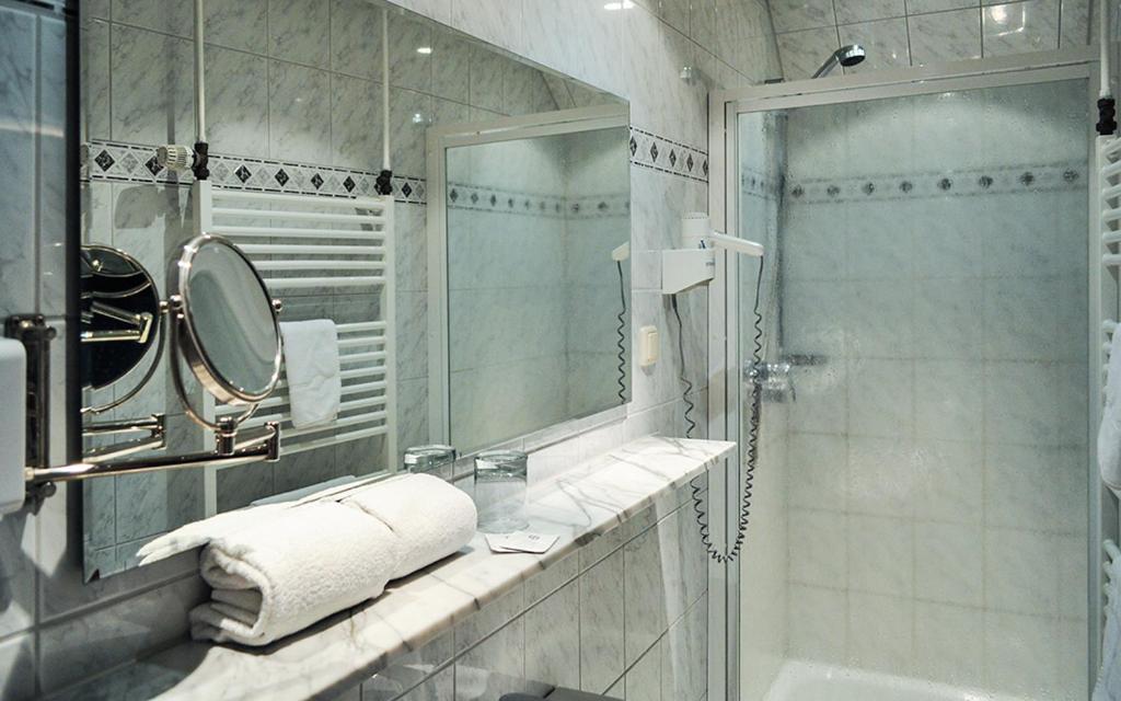 Hotel-Restaurant Schmachtenbergshof - Resim 13