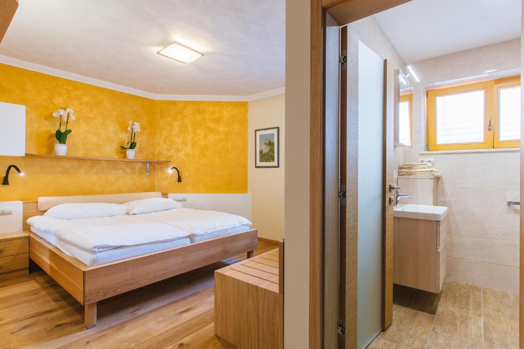 Postel nebo postele na pokoji v ubytování Apartment Ledrar