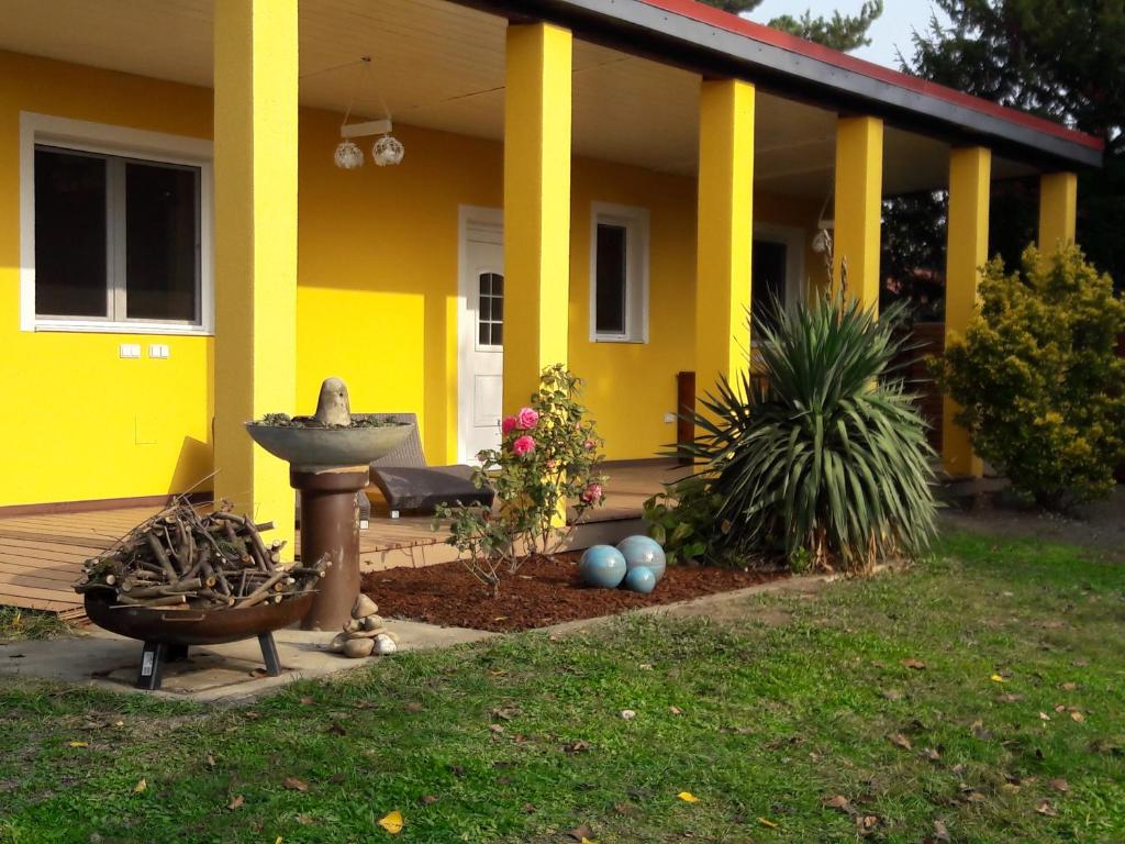 Vonkajšia záhrada v ubytovaní Bungalow at Lake Alte Donau