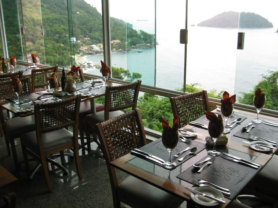  Apto no Condominio Porto Real Resort