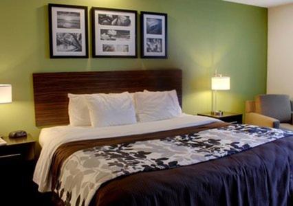 Sleep Inn Decatur I-72 - King Room - Non-Smoking