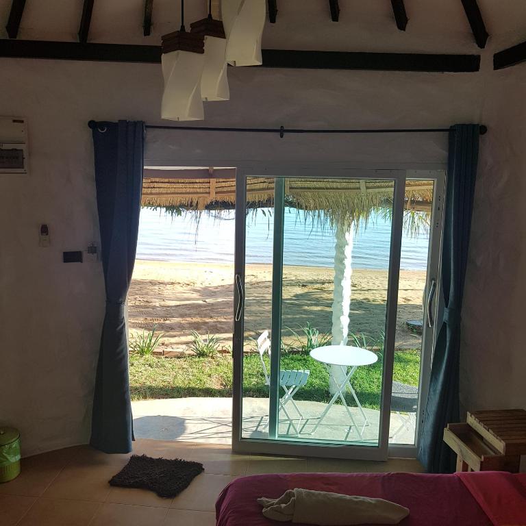 Sunrise Beach Resort - 8