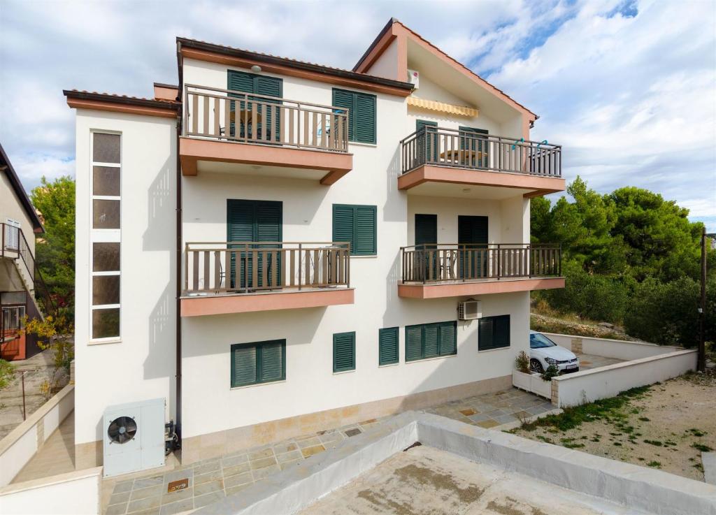 Fotografie z fotogalerie ubytování Apartments Karmen I v Primoštenu