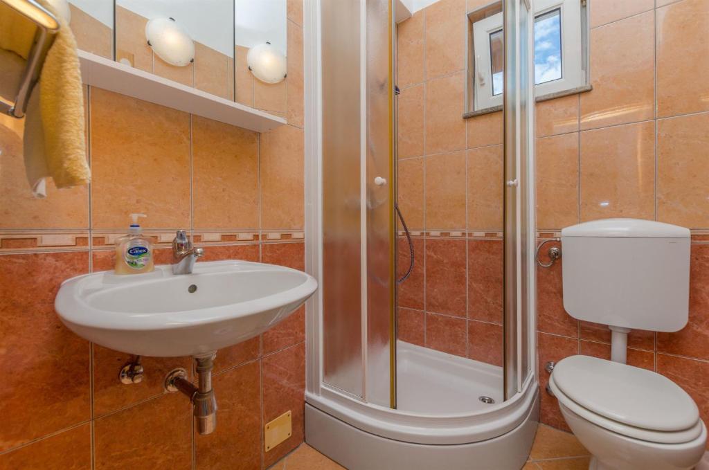 Fotografie z fotogalerie ubytování Apartments Karmen I v Primoštenu