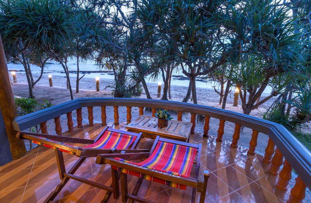 Balkón nebo terasa v ubytování Lanta Miami Resort - SHA Extra Plus
