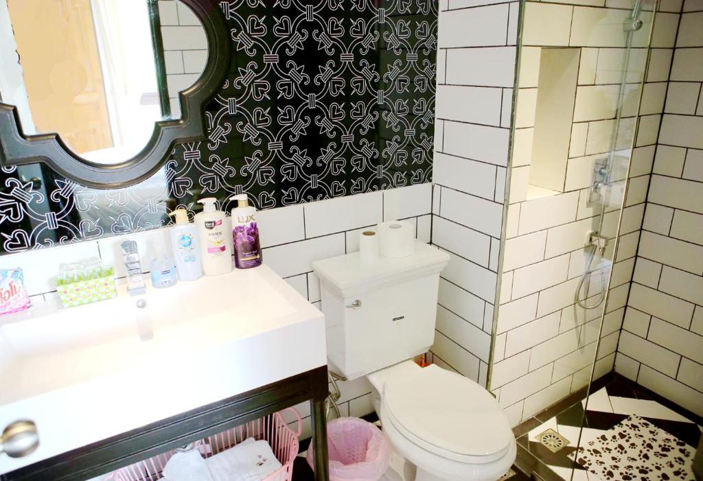 Venetian Poseidon Pool Hotel - Resim 34