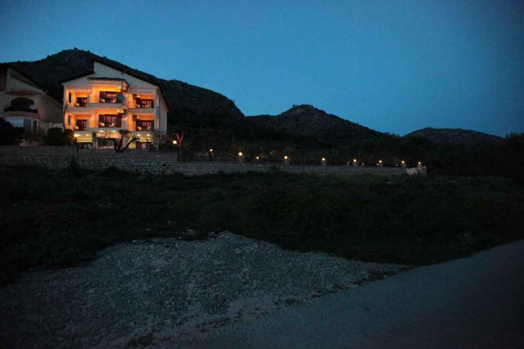 Příroda nedaleko apartmánu