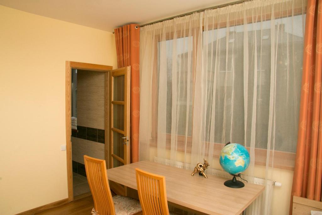 Apartamentai Luna - Double Or Twin Room With Shower