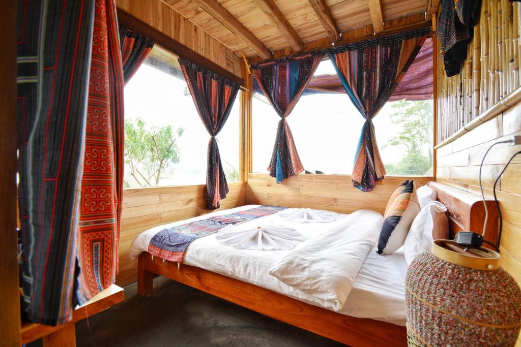 Hmong house Sapa - 8