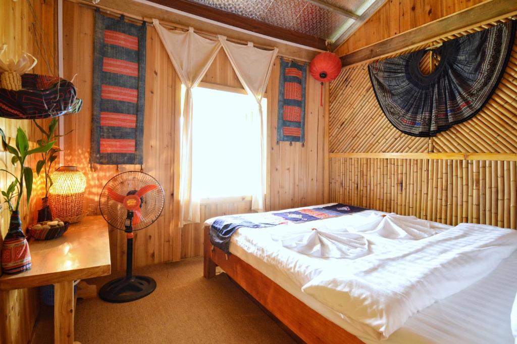 Hmong house Sapa - 9