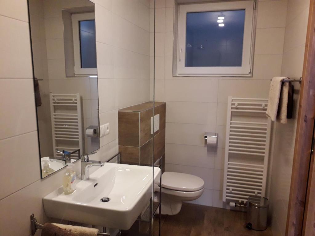 Kúpeľňa v ubytovaní Ferienwohnung Eiterer