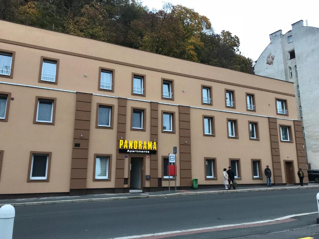 Budova, kde se aparthotel nachází