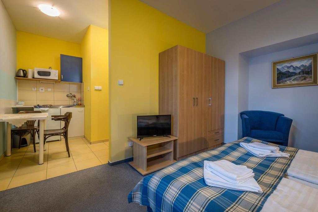 Miramonti Apartmány - Studio Apartment With Balcony