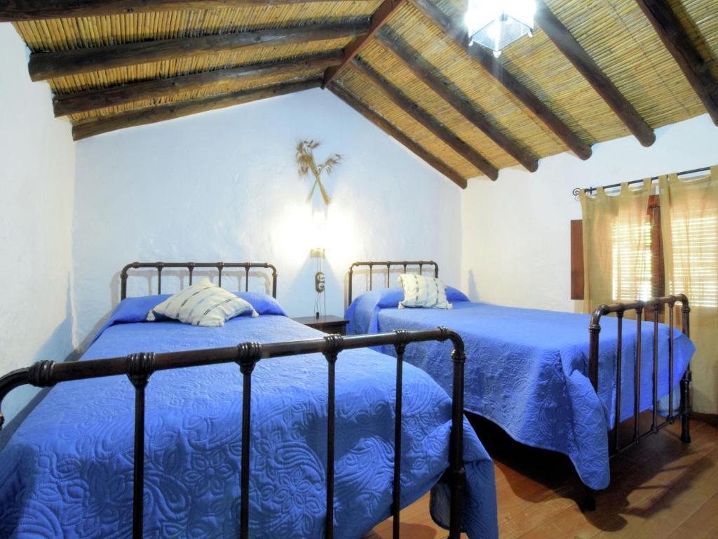 Fotografia z galérie ubytovania Cottage in Fuentes de Cesna with swimming pool v destinácii Fuentes de Cesna