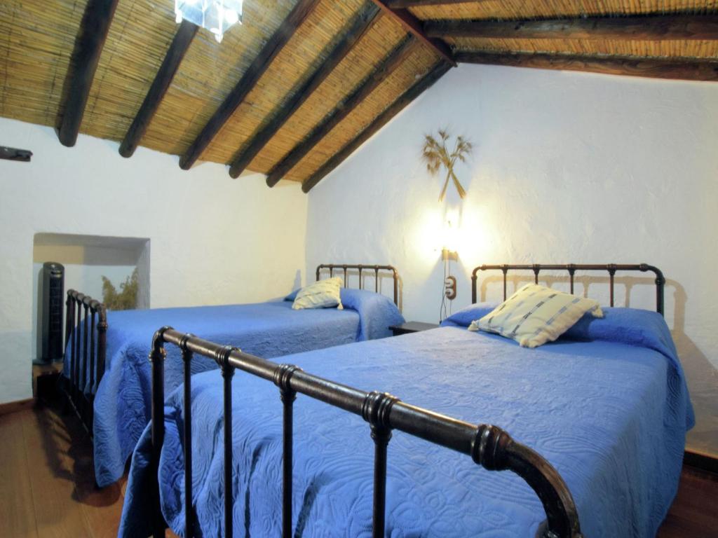 Fotografia z galérie ubytovania Cottage in Fuentes de Cesna with swimming pool v destinácii Fuentes de Cesna