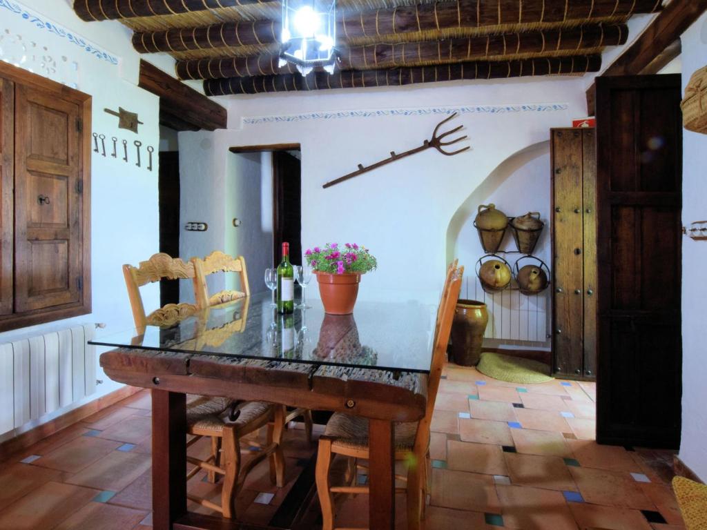 Fotografia z galérie ubytovania Cottage in Fuentes de Cesna with swimming pool v destinácii Fuentes de Cesna