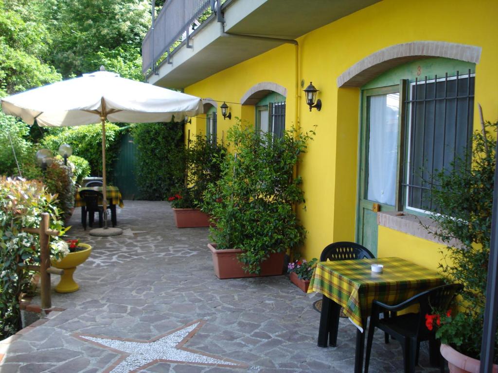 Aed väljaspool majutusasutust Casa Vacanze Lillo