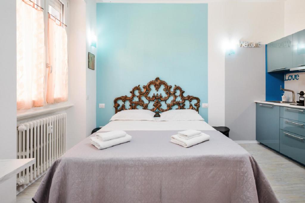 ℒovely & ℰlegant Studio next to Duomo/Missori - Deluxe Apartment