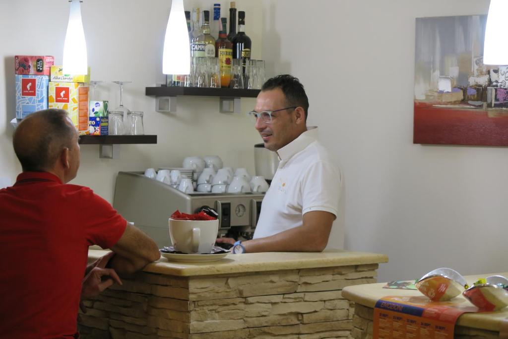 Goście zatrzymujący się w obiekcie Trigrana Vacanze Hotel