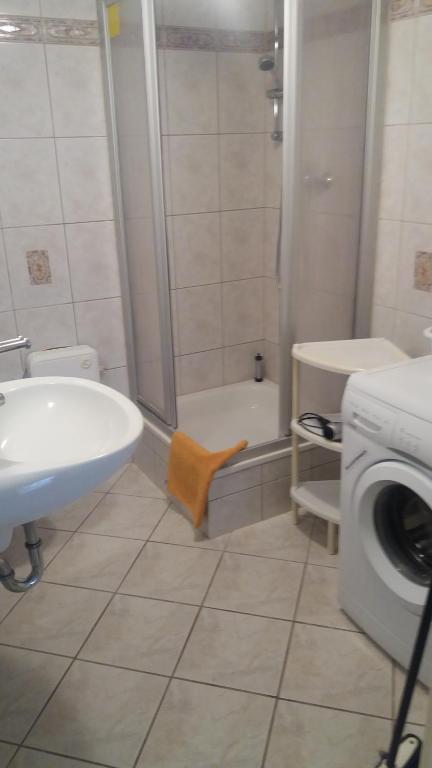 Koupelna v ubytování Appartmenthaus Gingst