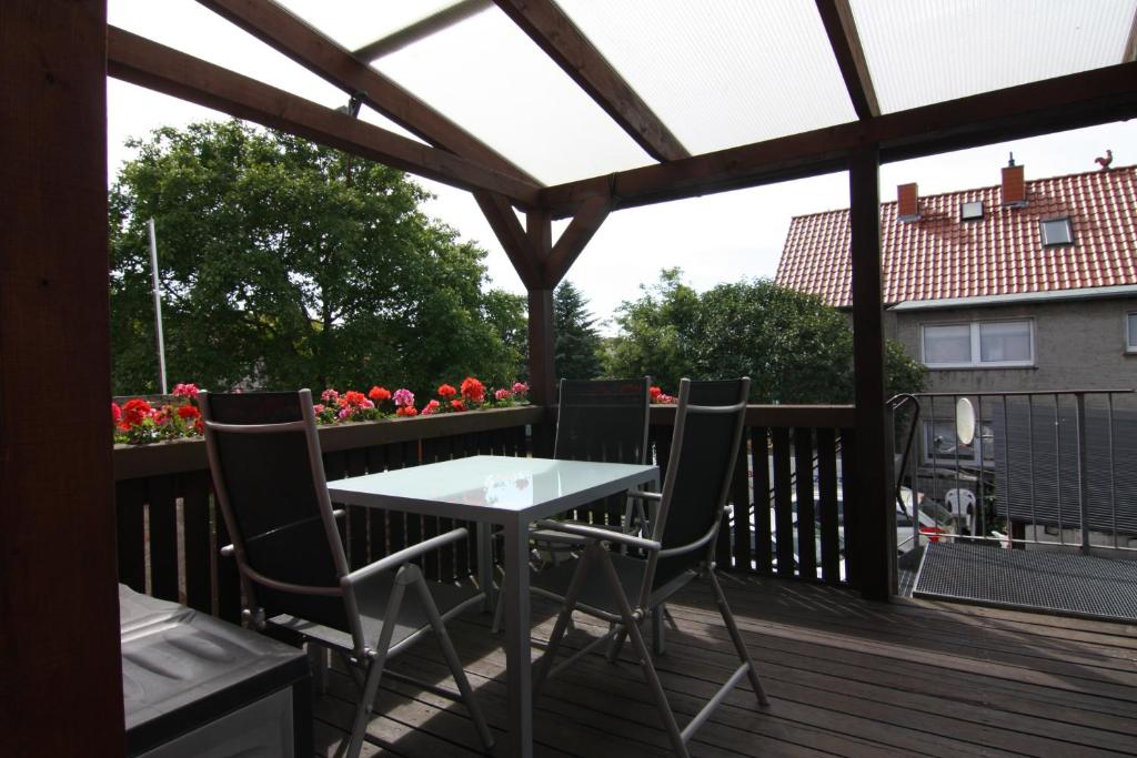 Balkón nebo terasa v ubytování Appartmenthaus Gingst