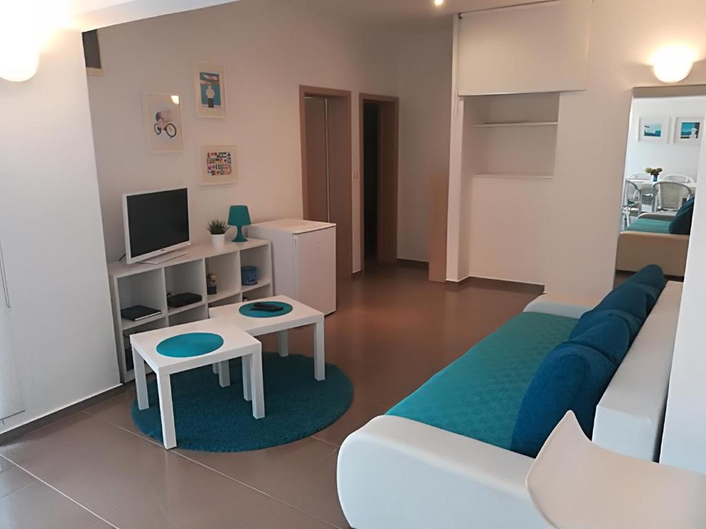 TV a/nebo společenská místnost v ubytování House Marijana Sibenik