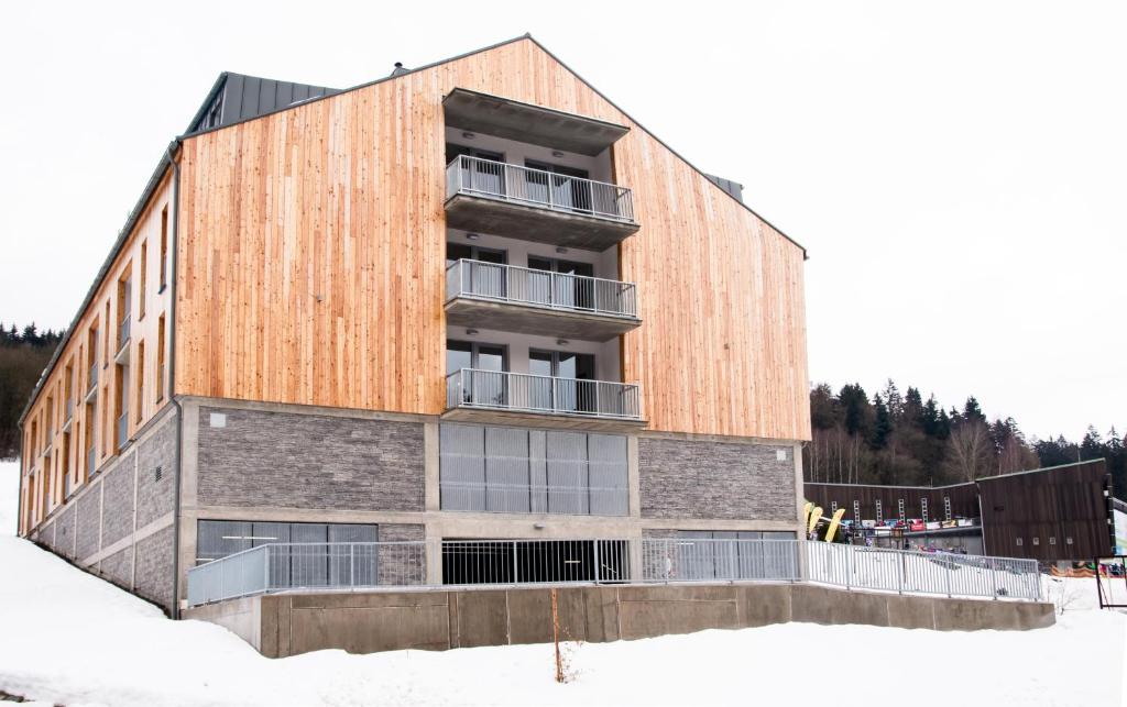 Budynek, w którym mieści się apartament
