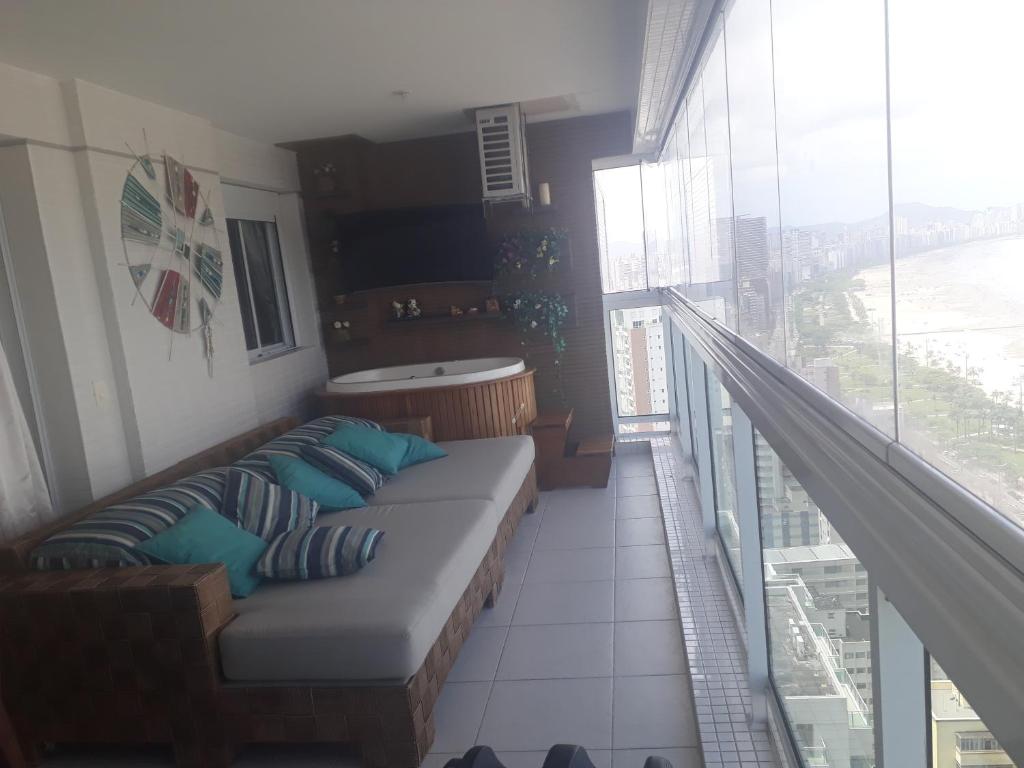  Amplo e Confortável Apartamento em Santos