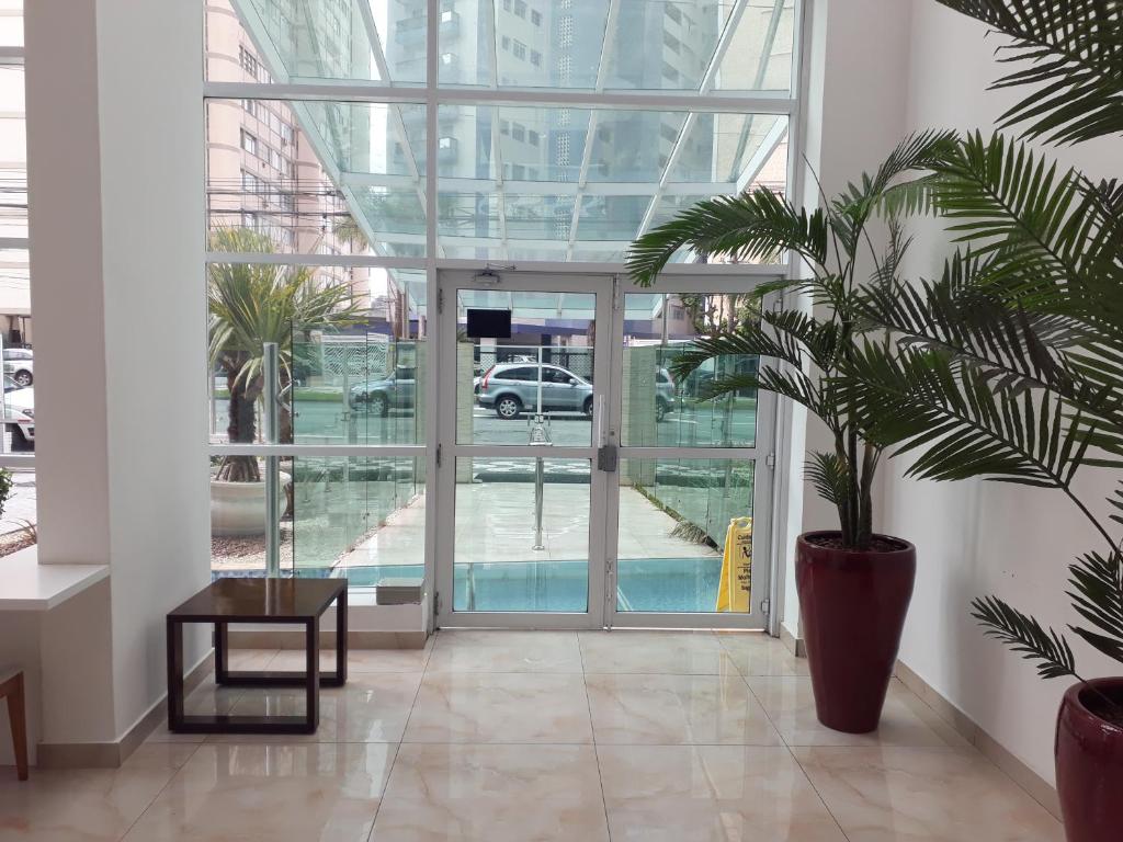  Amplo e Confortável Apartamento em Santos