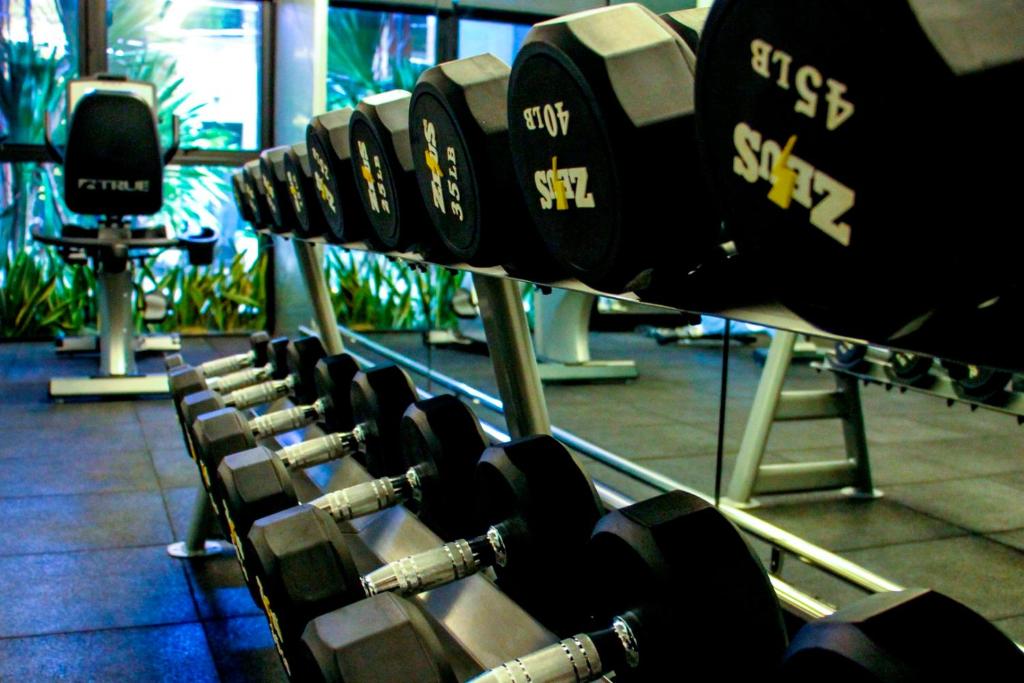 O centro de fitness e/ou as comodidades de fitness de Glam Habitat - SHA Extra Plus