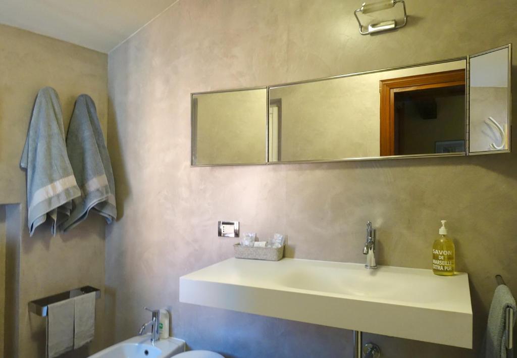 Koupelna v ubytování Palazzo Arrivabene B&B
