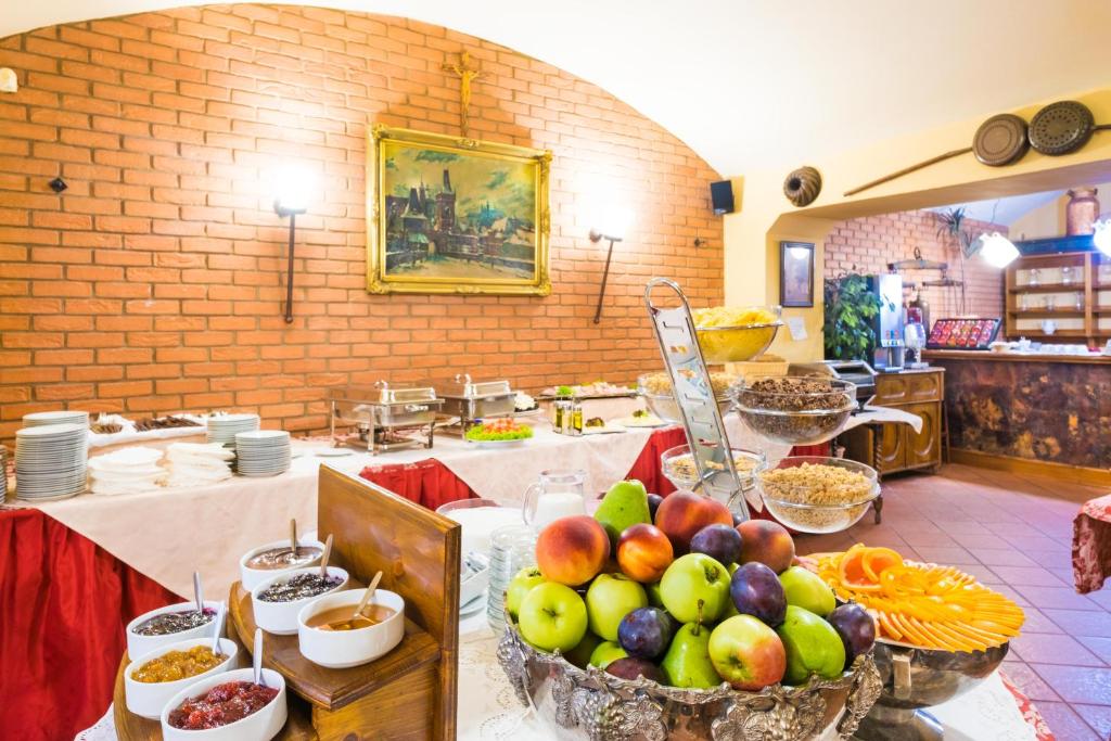 Jedzenie w hotelu lub w pobliżu