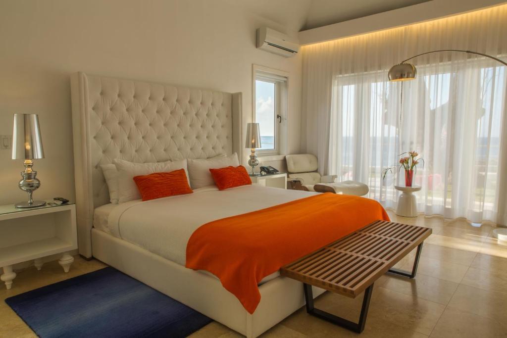 Postel nebo postele na pokoji v ubytování Trident Hotel