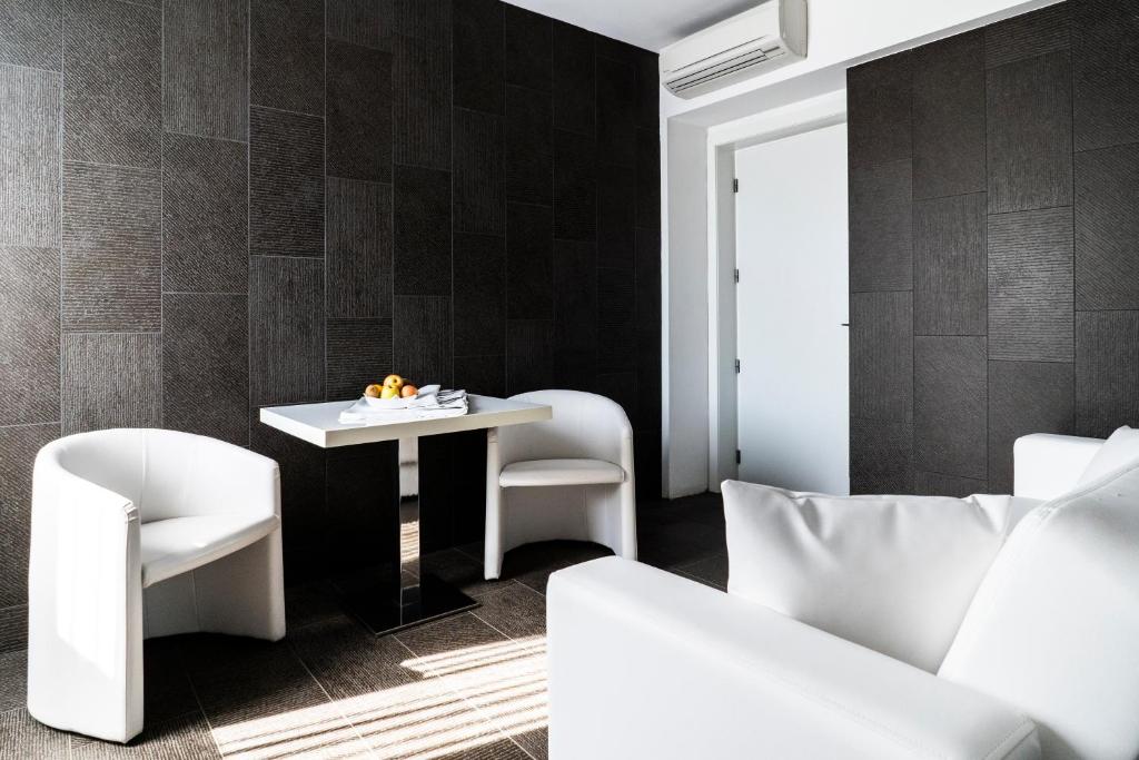 Posezení v ubytování A Point Porto Ercole Resort & Spa