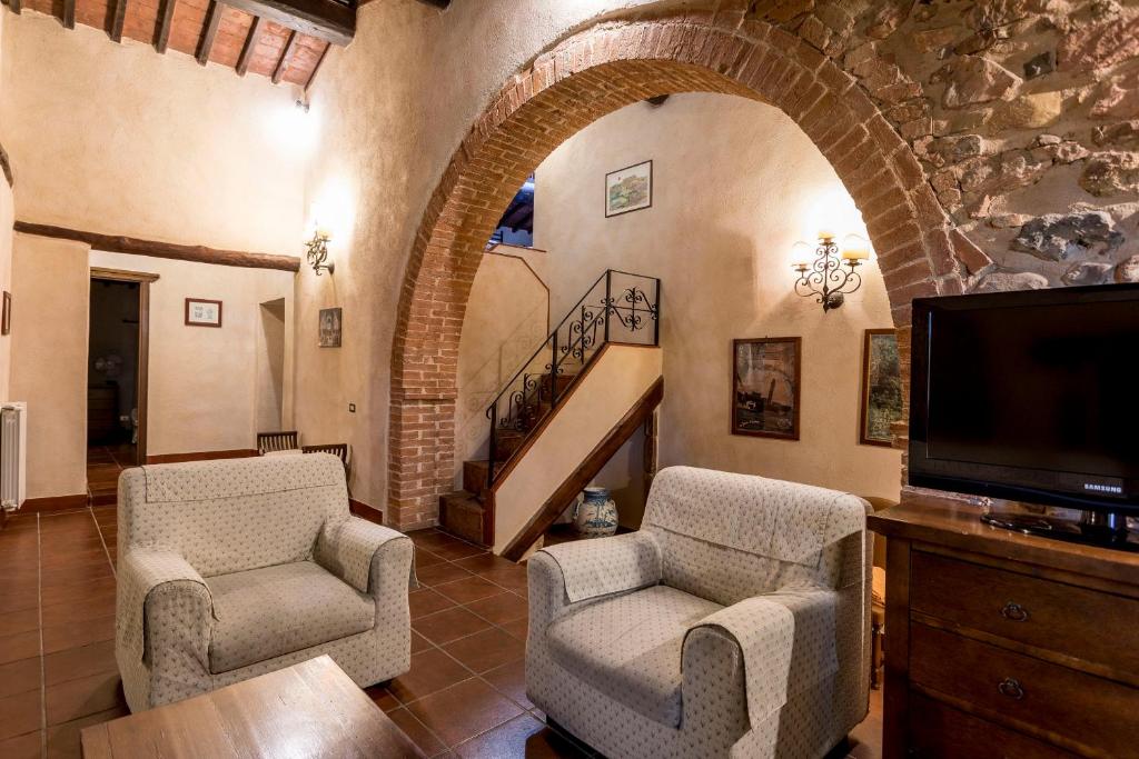 Borgo Il Poggiaccio Residenza d'Epoca - Four-Bedroom House