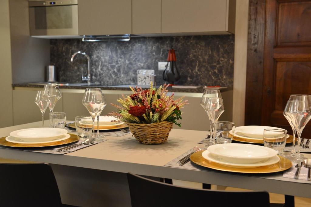 Le Reve Charmant Apartments - Via Sant'Orso,2 - 5