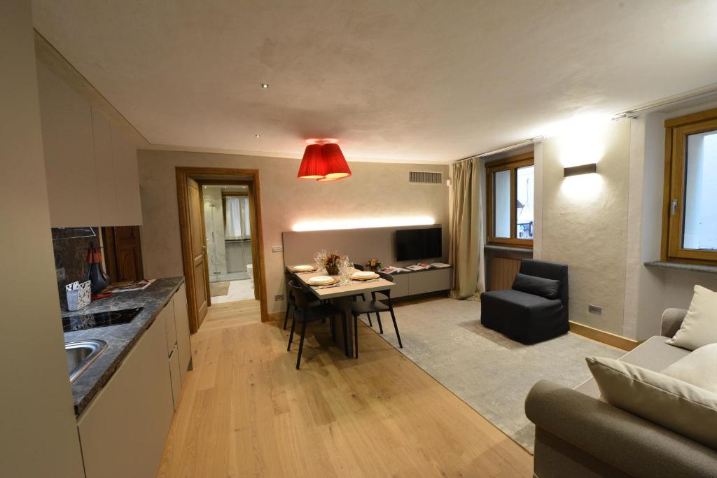 Le Reve Charmant Apartments - Via Sant'Orso,2 - 3