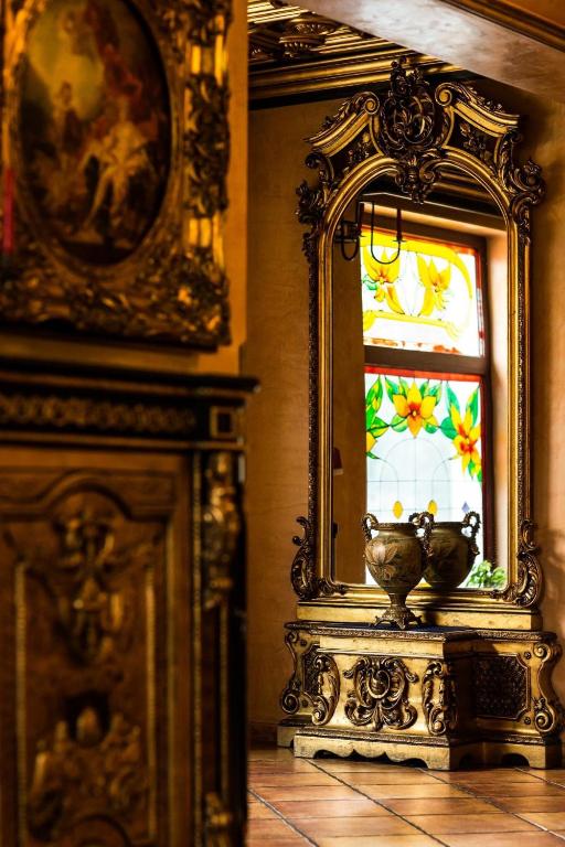 Ambassador Hotel - Resim 8