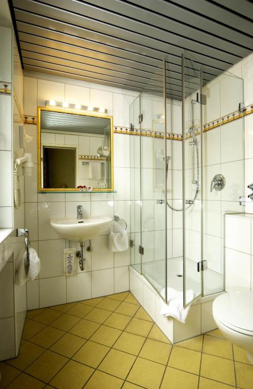 Koupelna v ubytování Hotel Ludwig Superior