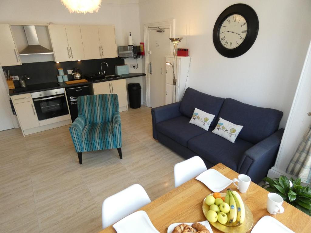 Rialto Holiday Apartments - Apartment - Ground Floor