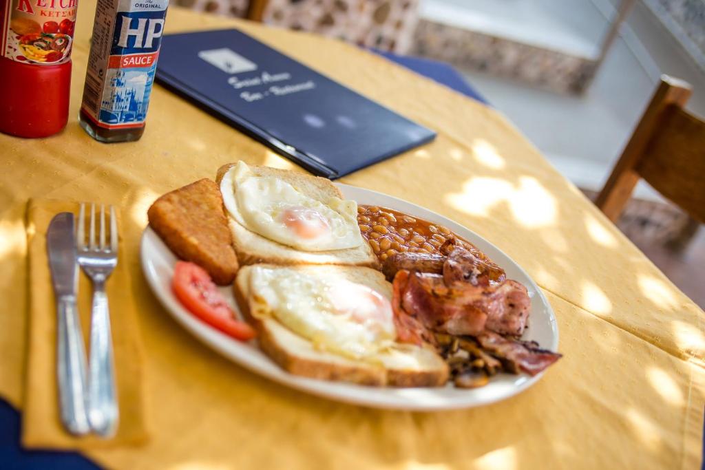 Saint Amon Hotel - 14